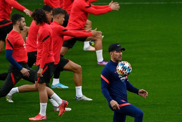 英超-拉什福德齐尔克泽双响 曼联4-0埃弗顿